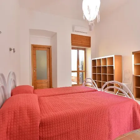 Izzhome Flamingo דירה קליארי